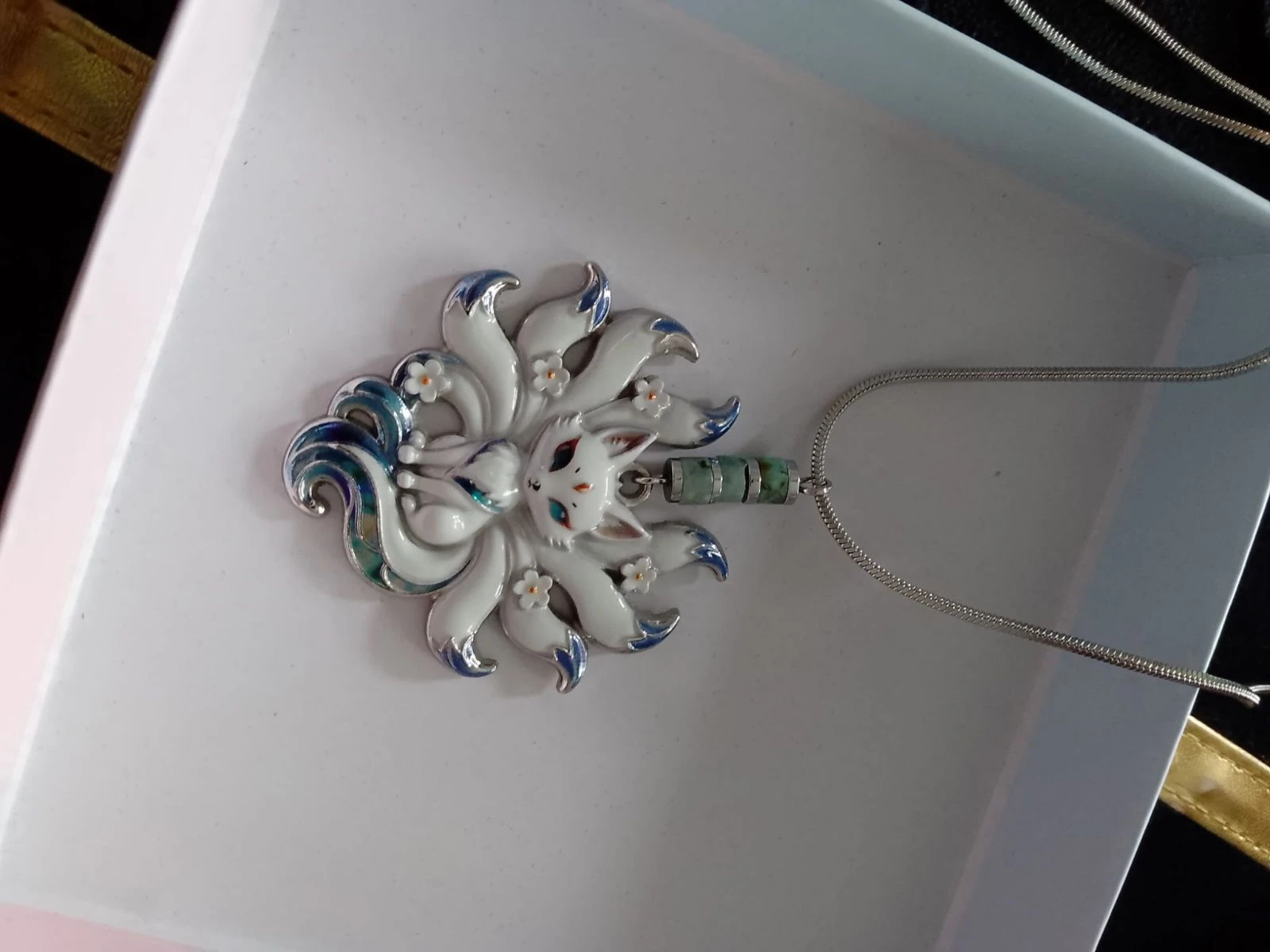 Collier renard à 9 queues japonais 